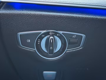 Mercedes-Benz E200 Avantgarde T LED Navi Kamera Spurwechselass Vorschaubild 24