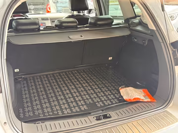 Ford Kuga 2.0 TDCi Individual 4x4. PANO. AHK. NAVI Vorschaubild 15