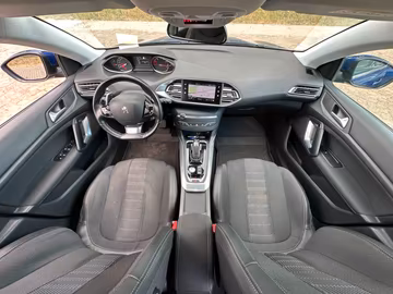 Peugeot 308 Allure NAVI. KAMERA. AUTOMATIK. KEYLESS Vorschaubild 10