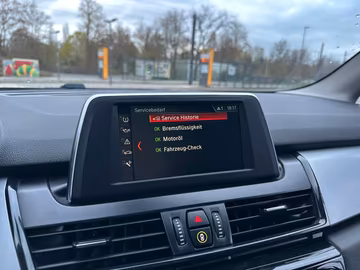 BMW 216d Active Tourer Advantage NAVI. PDC. AUTOM Vorschaubild 18