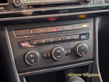 Seat Leon ST Style*DSG*NAVI*LED*ALCANTARA*SHZ*PDC* Vorschaubild 17