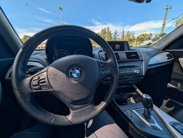 BMW 116d Lounge AUTOMATIK. PDC. TEMPOMAT. BT Vorschaubild 22
