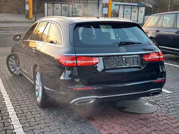 Mercedes-Benz E200 Avantgarde T LED Navi Kamera Spurwechselass Vorschaubild 5