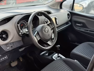 Toyota Yaris Hybrid Business NAVI. Kamera. Tempomat Vorschaubild 13