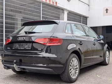 Audi A3 Sportback Ambiente AHK. NAVI. PDC. DSG Vorschaubild 5