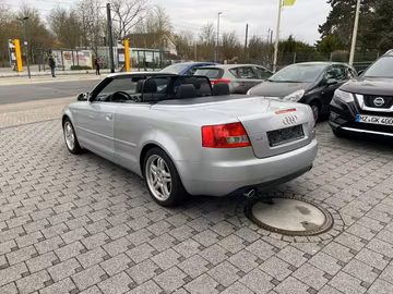 Audi A4 Cabriolet 1.8 Sitzhz. Klimaaut. Xenon  Bordc. Vorschaubild 7