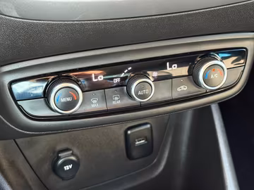 Opel Crossland 1.2T Elegance. LED. DAB. KLIMAAUT Vorschaubild 22