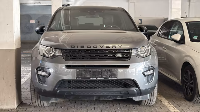 Land Rover Discovery Sport 2.0 Td4 SE 4x4 NAVI Sitzh Kamera Baujahr 2015 (147.000 km, Diesel, 179 PS) - Gebrauchtwagen bei Autohaus Dörrschuck Mainz