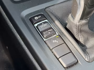 BMW X1 sDrive16d Advantage NAVI. Kamera. SHZ. DKG Vorschaubild 15