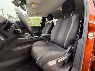 Peugeot 5008 7-SITZE. KAMERA. LED. KEYLESS Vorschaubild 8