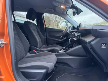 Peugeot 2008 Active Business EAT8. NAVI. AHK. Kamera Vorschaubild 9