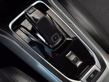 Peugeot 308 SW Allure EAT8. NAVI. Kamera. PDC v+h Vorschaubild 10