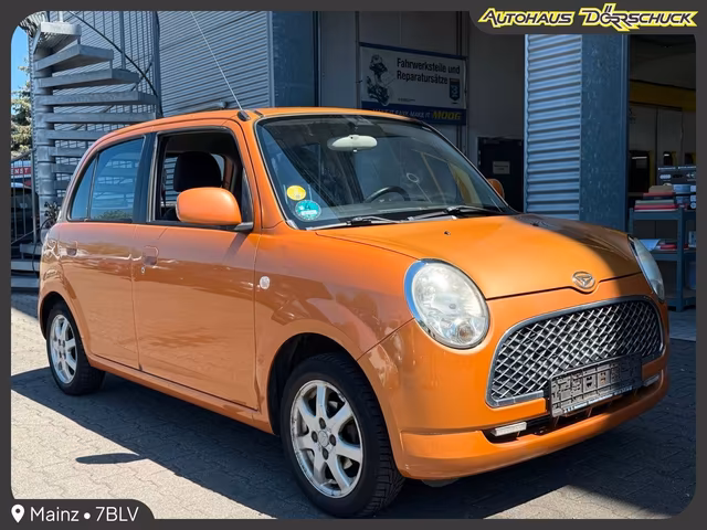 Daihatsu Trevis Limited KLIMA. MOMO. SPORT Baujahr 2006 (187.955 km, Benzin, 58 PS) - Gebrauchtwagen bei Autohaus Dörrschuck Mainz