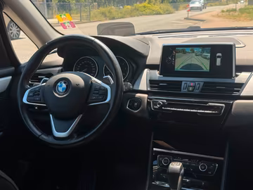 BMW 220d xDrive Advantage NAVI. HUD. 4x4. Kamera Vorschaubild 12