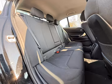 BMW 118i Advantage NAVI. SHZ. PDC. AUTOMATIK Vorschaubild 12