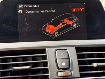 BMW 118i Advantage NAVI. SHZ. PDC. AUTOMATIK Vorschaubild 26