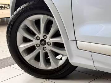 Ford Kuga 2.0 TDCi Individual 4x4. PANO. AHK. NAVI Vorschaubild 9