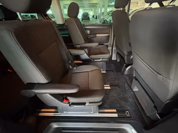 Volkswagen T6 Multivan Comfortline AHK. SHZ. NAVI. Kamera Vorschaubild 12