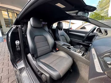 Mercedes-Benz E 200 Coupé SHZ. LEDER. PDC. ALU Vorschaubild 11