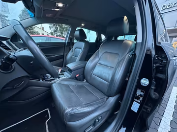 Hyundai Tucson Premium 4WD Automatik Panorama LED Kamera Vorschaubild 7