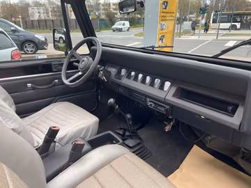 Jeep Wrangler 2.5.  AHK. OLDTIMER HARDTOP Vorschaubild 13