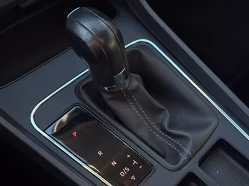 Seat Leon ST 1.6 TDI DSG. AHK. NAVI. LED. SHZ. PDC Vorschaubild 18