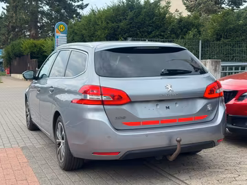 Peugeot 308 SW Allure NAVI. AHK. KAMERA. LED Vorschaubild 5