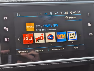 Peugeot 308 SW Active Pack NAVI. PDC. KLIMAAUT. TEMPOMAT Vorschaubild 22