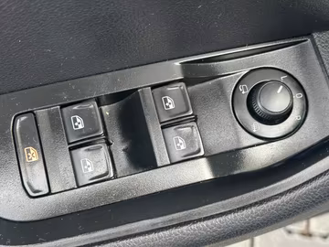 Skoda Superb Ambition *DSG*AHK schwenkbar*NAVI*XENON Vorschaubild 12