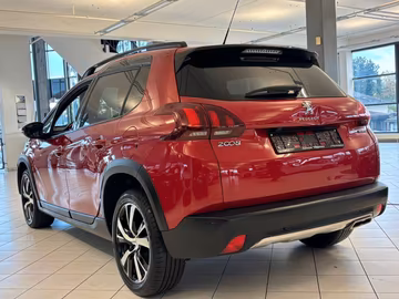 Peugeot 2008 GT Line*AUTOMATIK*NAVI*PANO*PDC*KAMERA Vorschaubild 3