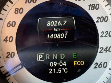 Mercedes-Benz C 350 Avantgarde AMG 4x4. PANO. NAVI. AHK Vorschaubild 10