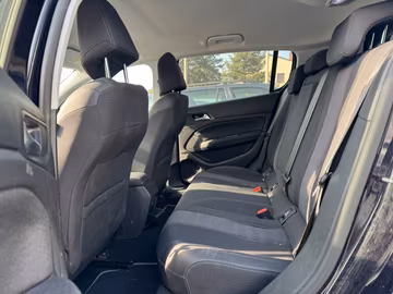 Peugeot 308 Allure EAT8. NAVI. Kamera. PDC. BT Vorschaubild 8