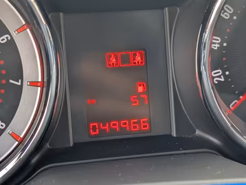 Opel Adam Jam Infinity Klima Bluetooth  49960KM TÜV Vorschaubild 10