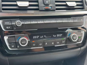 BMW 420d Gran Coupé Advantage NAVI. Kamera. LED Vorschaubild 11