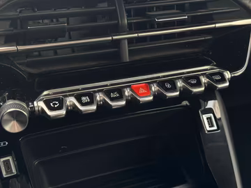 Peugeot 2008 Active Pack EAT8. NAVI. Kamera. PDC Vorschaubild 6