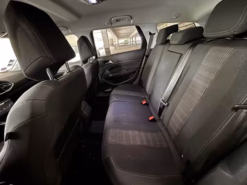 Peugeot 308 SW Allure NAVI. Kamera. PDC. AUTOMATIK Vorschaubild 10