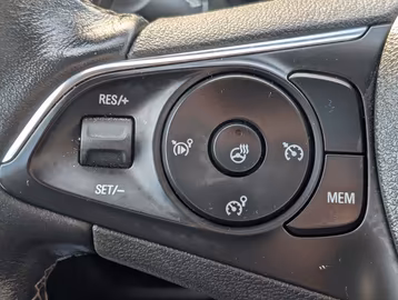 Opel Crossland (X) Edition Head-Up. Panorama-Dach. Vorschaubild 18