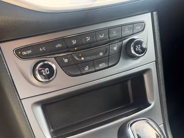 Opel Astra Sports Tourer Business NAVI. LED. SHZ. PDC Vorschaubild 15