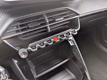 Peugeot 2008 PDC. MIRRORLINK. KLIMA. BT Vorschaubild 12