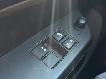 Suzuki Swift 1.2 Club 1.Hand. SHZ. BT. KEYLESS Vorschaubild 17