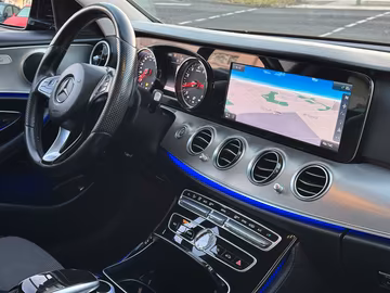 Mercedes-Benz E 200 T Avantgarde T LED Navi Kamera Spurassist Vorschaubild 14