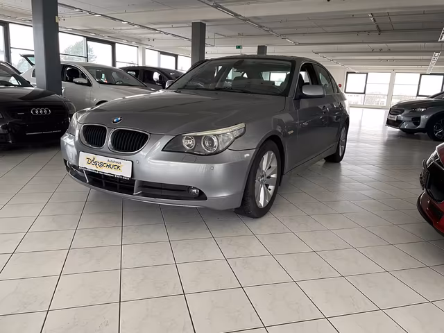 BMW 523i Lim. Xenon. Klimaaut. Temp. Sitzh. - Foto 1 von 5 - Autohaus Dörrschuck Mainz