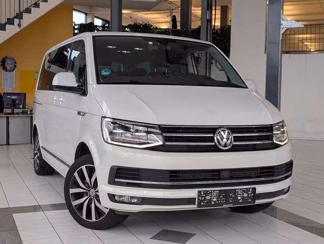 Volkswagen T6 Multivan Highline AHK LED Standheizung 7 Sitz - Foto 1 von 31 - Autohaus Dörrschuck Mainz